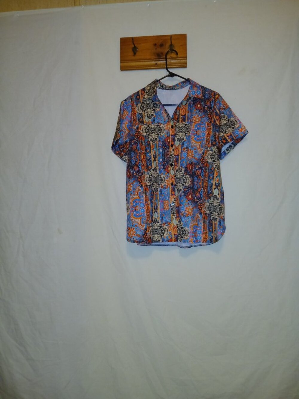 Rapbin Multicolor Paisley Button-Front Blouse